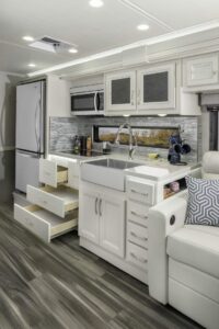 10_galleySTORAGE_Nautica_33TL_MY22_Metropolis-_Fossil_1179-copy