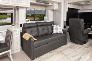 11_sofa_Armada44LE_MY22Savannah_SummitAsh_2871window
