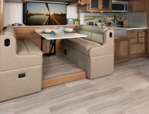 2_dinette-Nautica34RX_canvas_bourbonMY22_6076tv