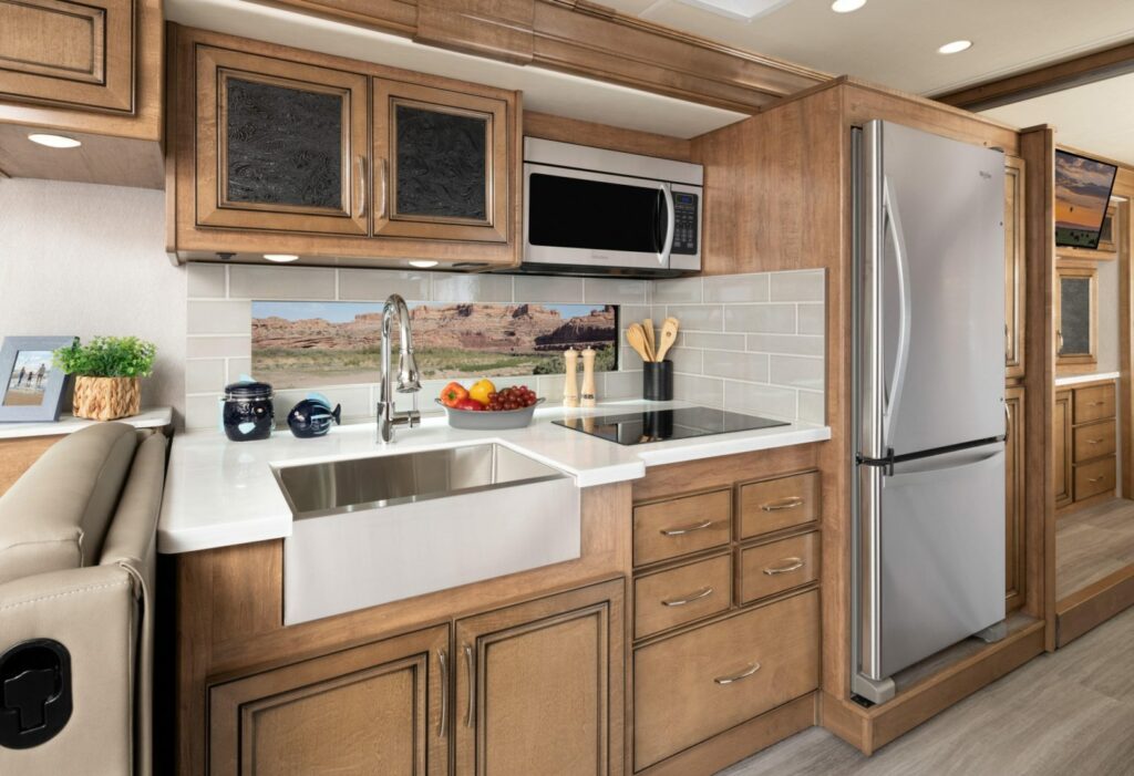 5_galley_Naut34RX_canvas_bourbonMY22_6106open