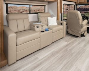 6_theatreseat_Naut34RX_canvas_bourbonMY22_6137closed
